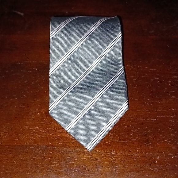 Larent Benon Other - LAURENT BENON PARIS Necktie with Triple Line Stripes